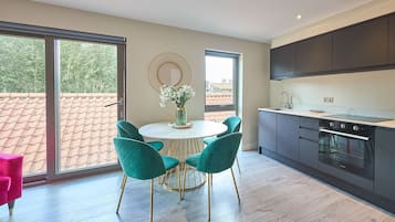 Apartamento, accesible para personas con discapacidad | 1 dormitorio y escritorio