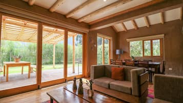 House | 3 bedrooms, Internet