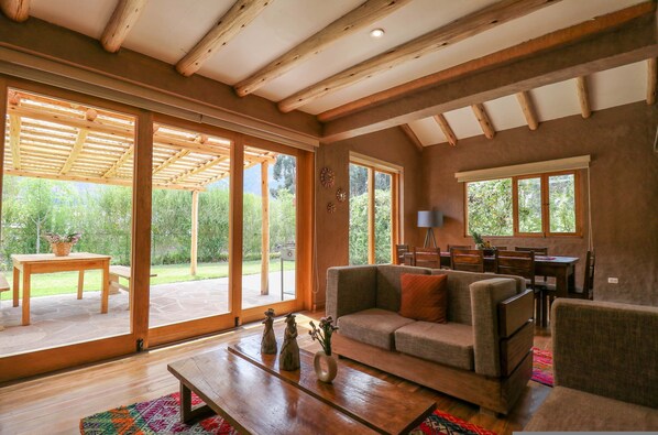 ハウス | 3 室のベッドルーム、インターネットアクセス