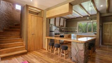 Rumah | 3 kamar tidur dan internet