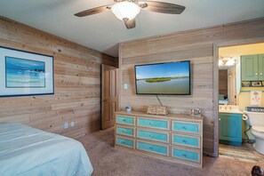 5 bedrooms, free WiFi, bed sheets