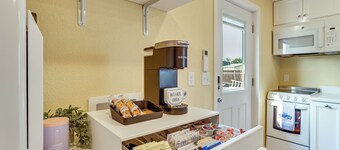 Modern Studio Near Lake Lowell: 6 Mi to Boat Ramp