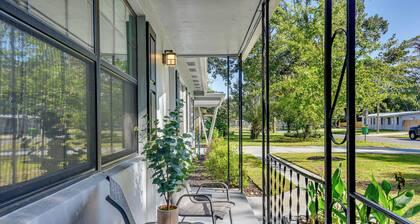 Emerald Coast Home: Outdoor Entertainment Area!