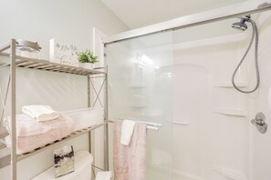 Interior - 1 Mi to Ski Lifts: Sugar Mountain Condo (Banner Elk)