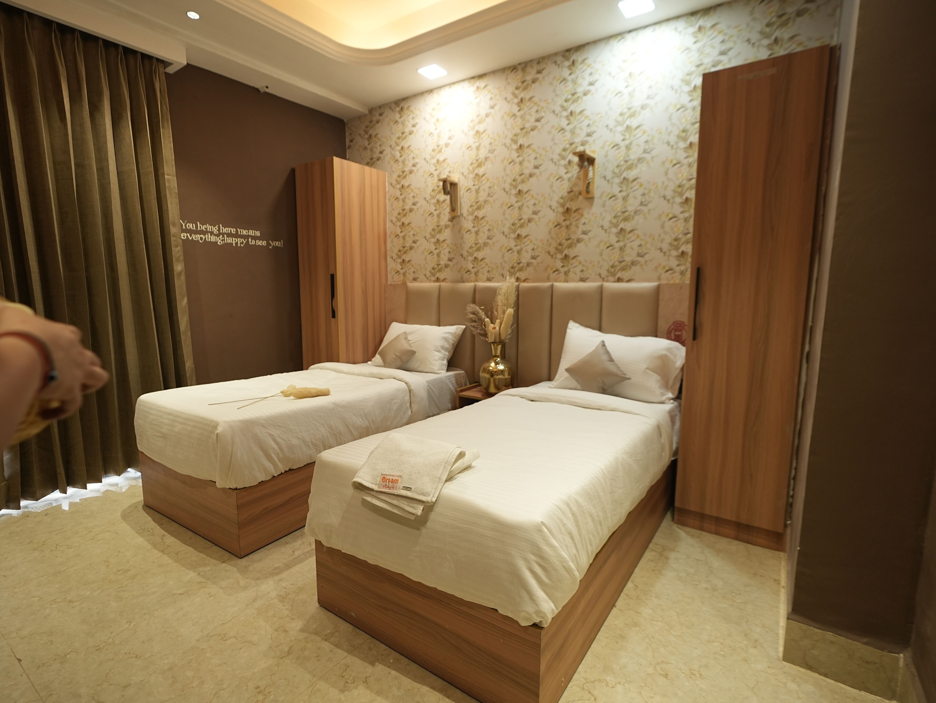 Superior Twin Room | Premium bedding, blackout drapes, iron/ironing board, rollaway beds