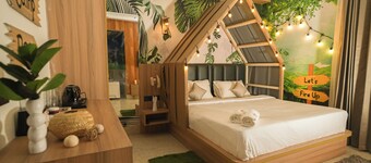 Orsom Stays Sassy Sector 53