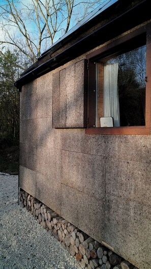 Cabin | Exterior detail