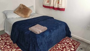 1 bedroom, iron/ironing board, free WiFi - Fada Guest House Bergen St Newark NJ (Newark)