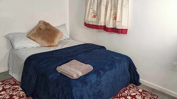 1 bedroom, iron/ironing board, free WiFi