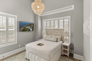 5 bedrooms, free WiFi, bed sheets