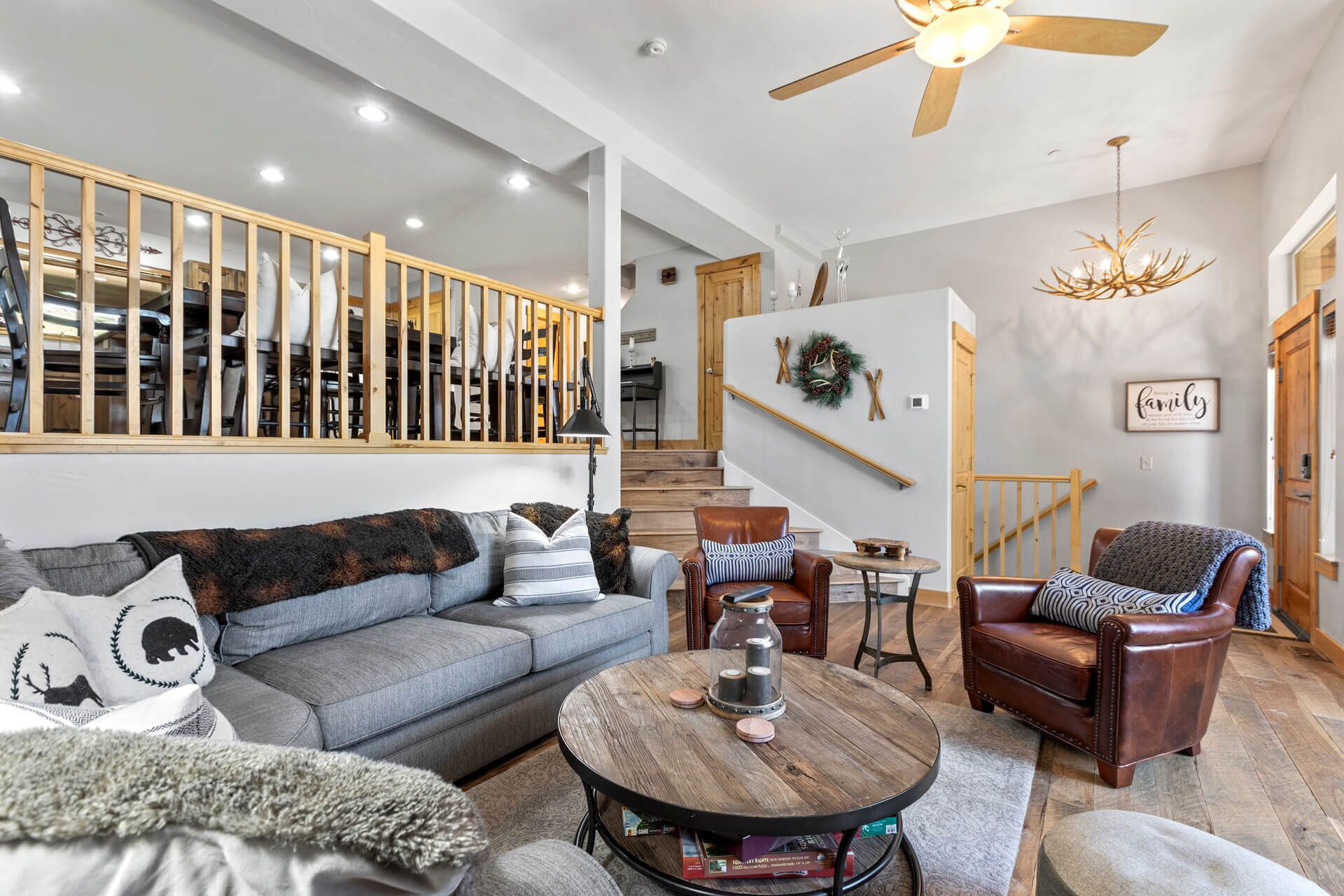 Téléviseur connecté, foyer, chaîne audio