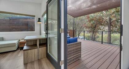 NEW! Eagles Landing Tiny Home - B03 - Hot Tub