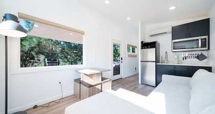 NEW! Eagles Landing Tiny Home - B03 - Hot Tub