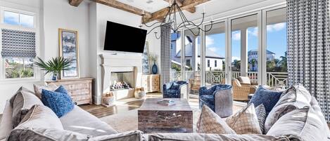 Televisión, chimenea