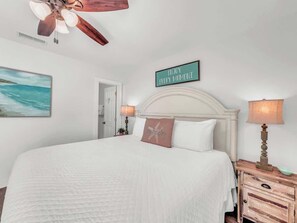 2 chambres, fer et planche Ă repasser, Wi-Fi gratuit, draps fournis