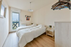 2 bedrooms