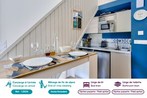 Fridge, oven, dishwasher, coffee/tea maker - 250m from the sea - Studio for 2 - Balcony (Dinard)