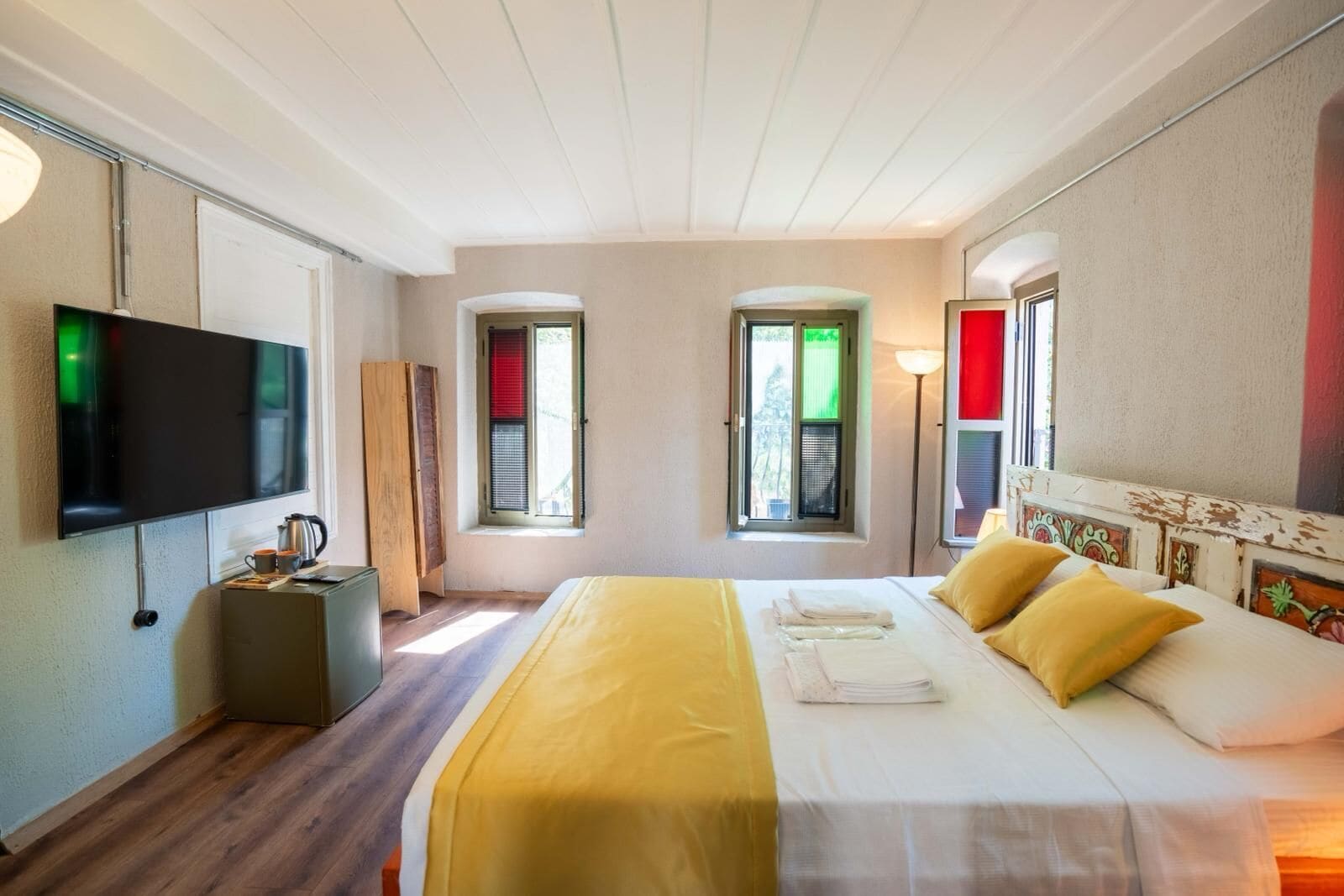 Comfort Room | Blackout curtains, iron/ironing board, free WiFi