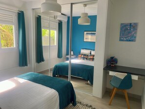 2 chambres, fer et planche à repasser, Wi-Fi, draps fournis