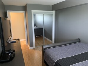 2 chambres, bureau, fer et planche à repasser, Wi-Fi gratuit