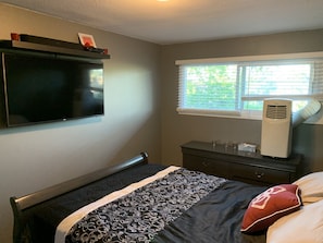 2 Schlafzimmer, Schreibtisch, Bügeleisen/Bügelbrett, kostenloses WLAN