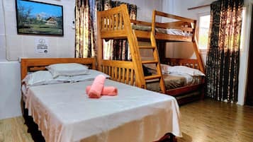 3 bedrooms, free WiFi, bed sheets