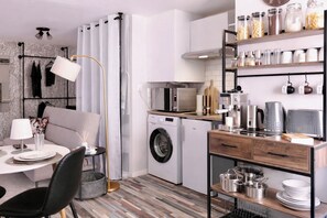 Interior - Hyper-centre de Perpignan : Studio chic à deux pas de tout ! (Perpignan)