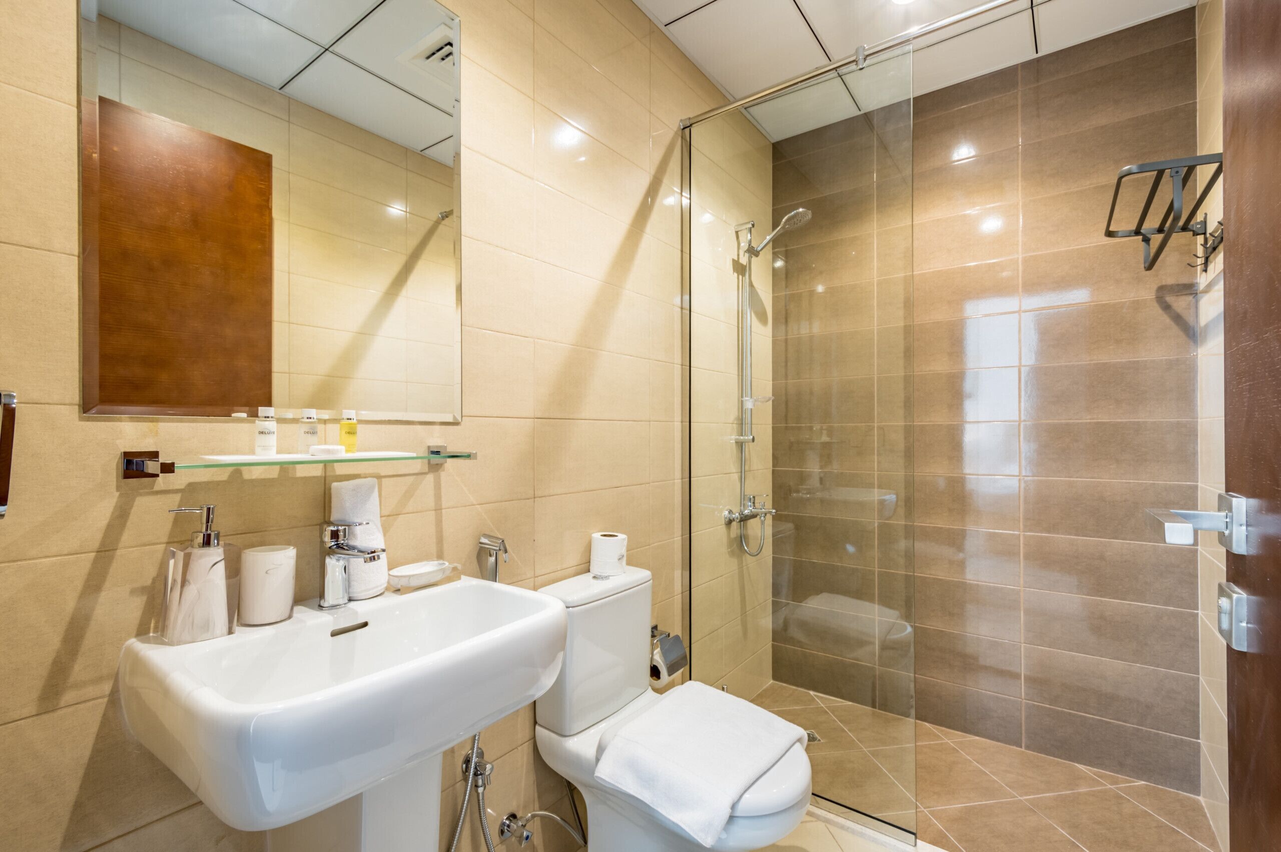 Shower, free toiletries, hair dryer, towels