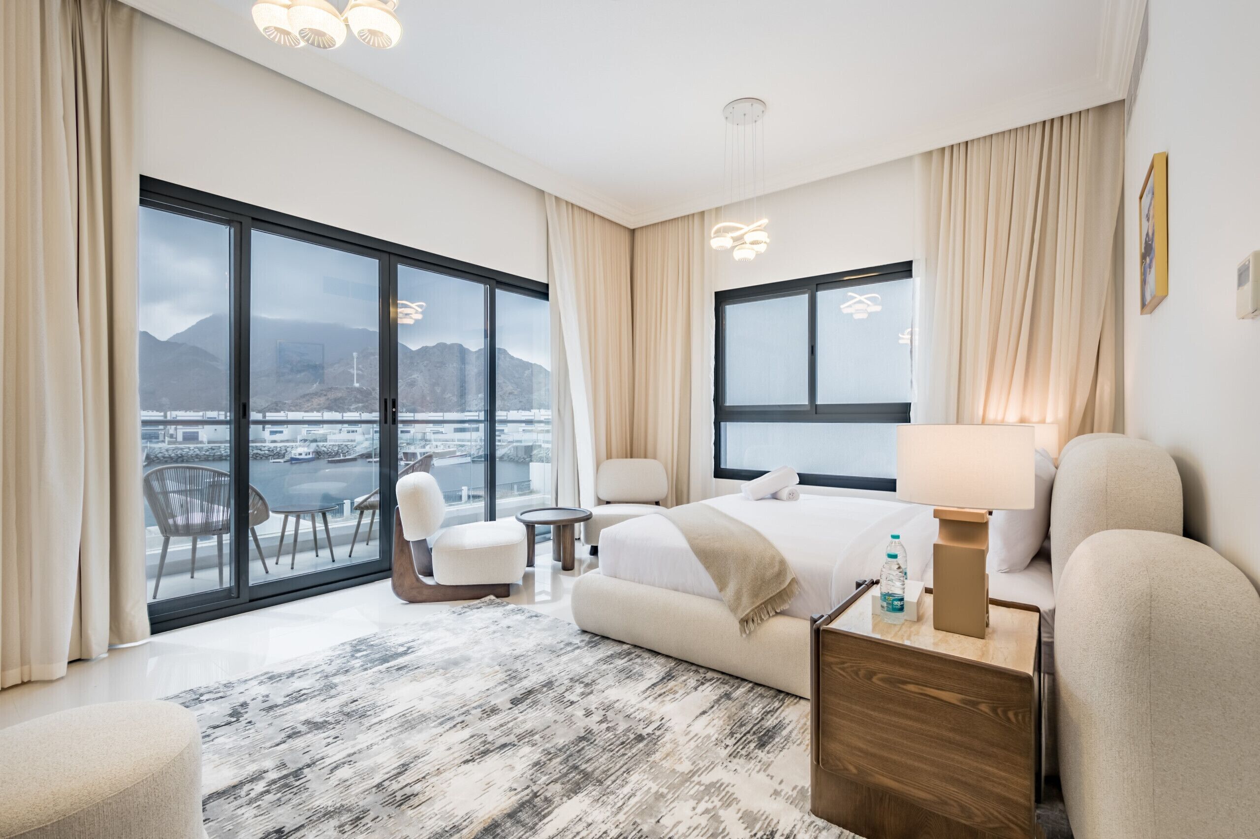 5 dormitorios, caja fuerte, tabla de planchar con plancha y wifi gratis