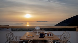 Leilighet, balkong, sjøutsikt (Sky) | Terrasse/patio