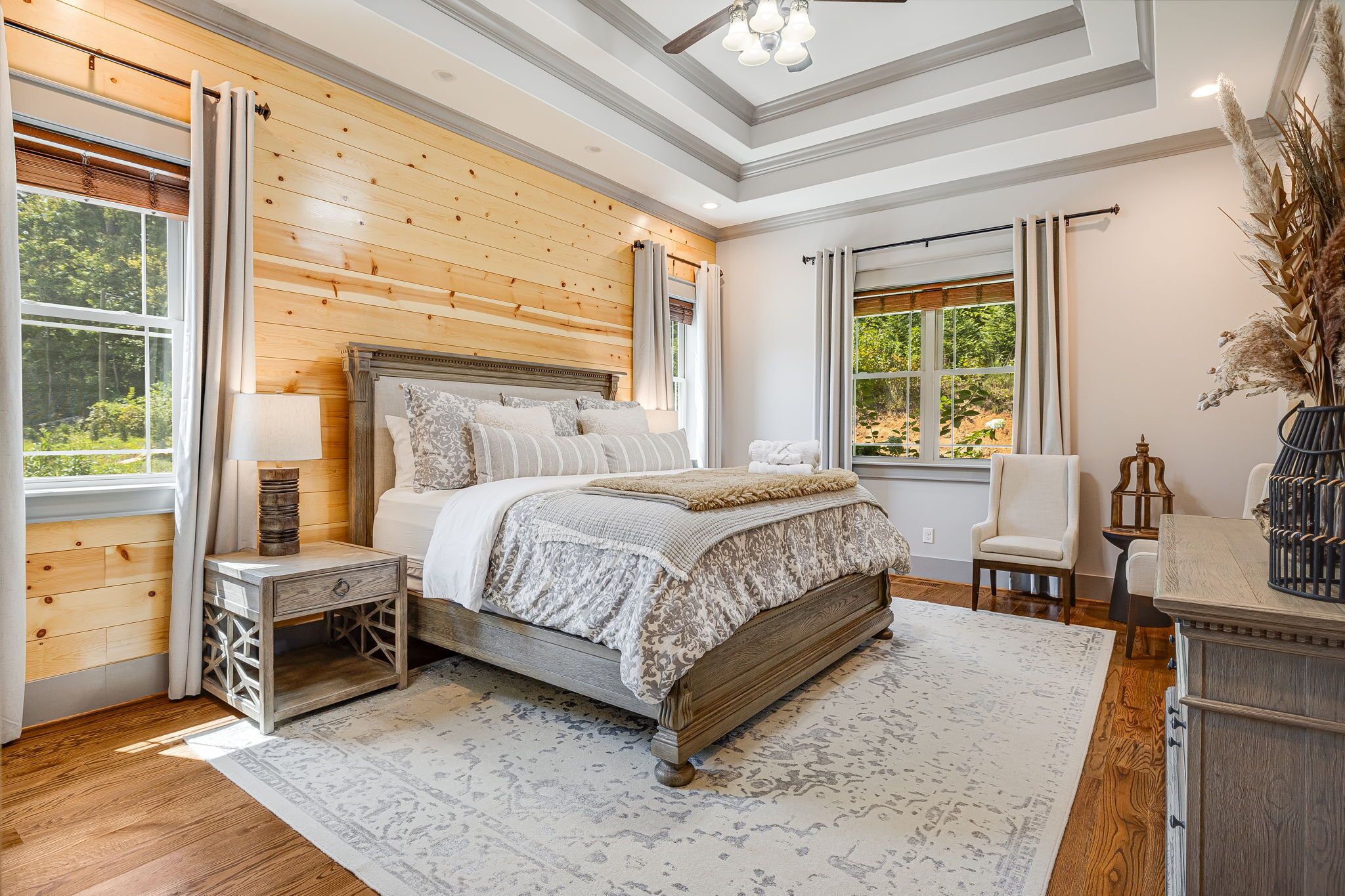 5 عدّة غرف نوم ومكواة/لوح كي وسرير سفر وواي فاي مجانًا