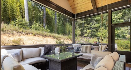 Hot Tub, Game Room & Fire Pit | 5BR Hendersonville + Biltmore Pass