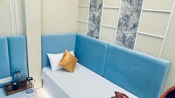 Habitación Deluxe doble | Caja fuerte, escritorio, espacio para trabajar con un portátil