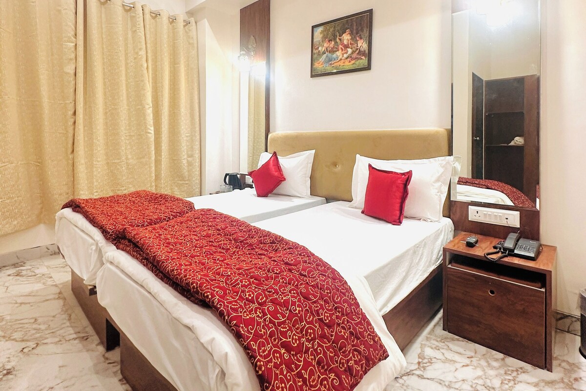 Desk, rollaway beds (surcharge), WiFi (free), bed sheets