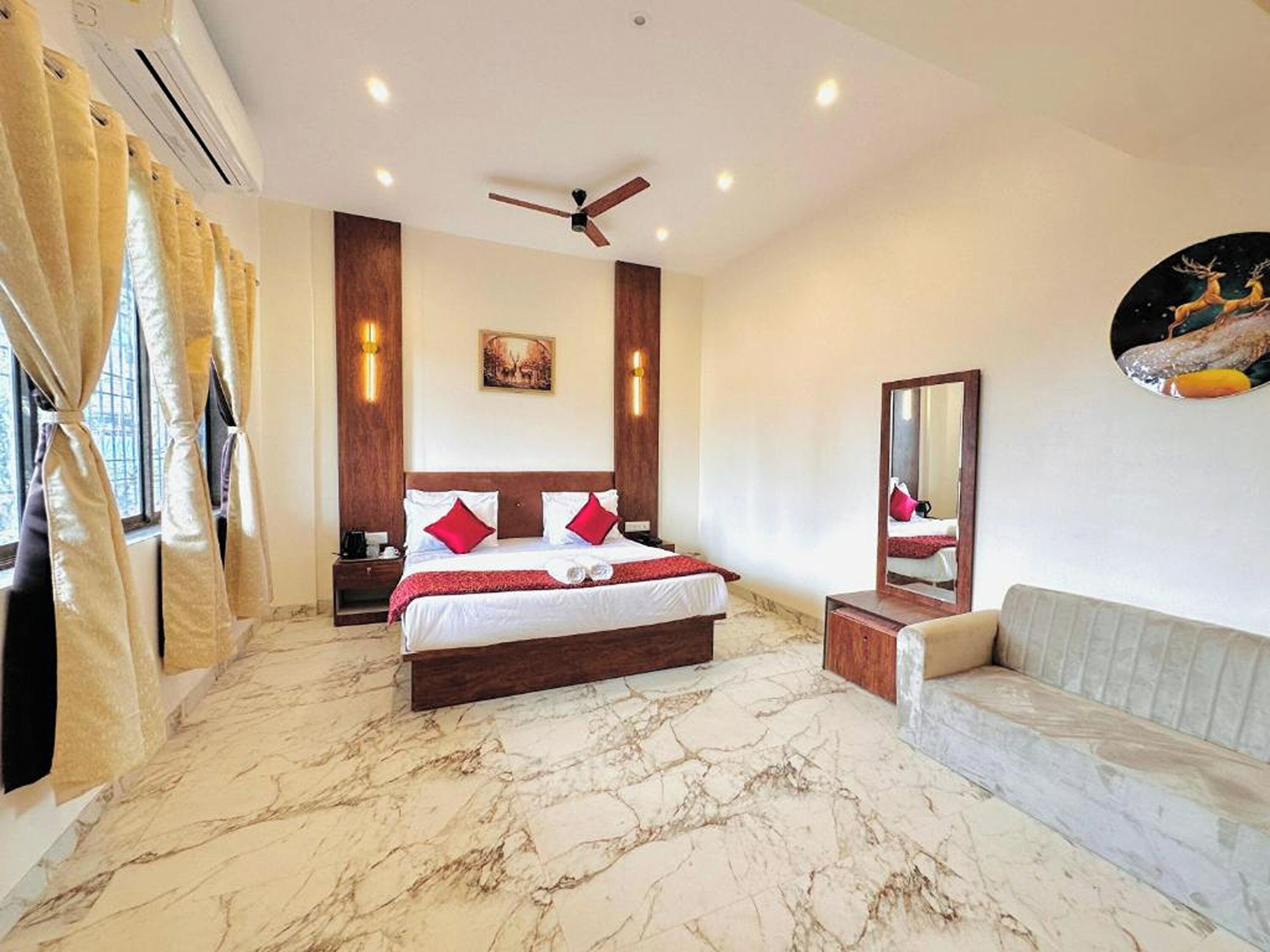 Desk, rollaway beds (surcharge), WiFi (free), bed sheets