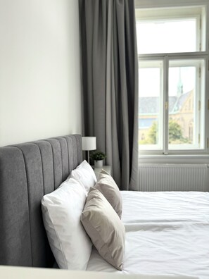 1 bedroom, iron/ironing board, travel crib, WiFi