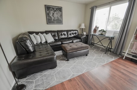 Smart TV. Charming first floor 2-bedroom apartment. All private with patio.