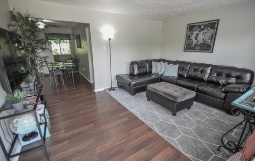Charming first floor 2-bedroom apartment. All private with patio.