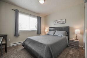 2 Schlafzimmer, Bügeleisen/Bügelbrett, kostenloses WLAN, Bettwäsche