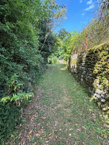 Small house located 200 m from : Nanteuil en Vallée abbey.  