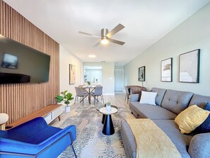 Télévision LCD de 55 pouces avec chaînes numériques