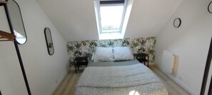 1 bedroom, WiFi, bed sheets