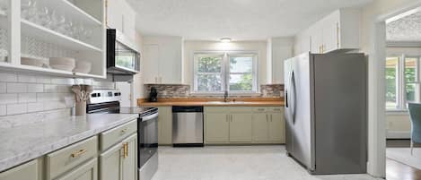 Microwave, oven, stovetop, dishwasher