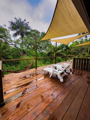 Comfort studio suite, uitzicht op tuin | Luxe beddengoed, een kluis op de kamer, een laptopwerkplek, gratis wifi