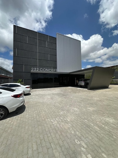 232 Concept Hotel
