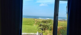 Irish Cozy Cottage Retreat