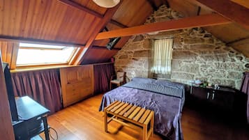 Huvila | 3 makuuhuonetta, silitysrauta/-lauta, ilmainen Wi-Fi, vuodevaatteet