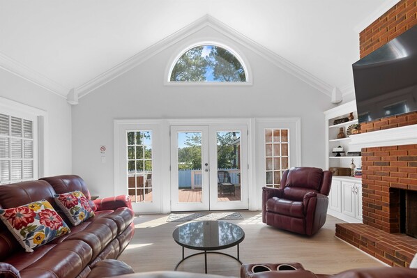 Smart TV, fireplace, table tennis, books