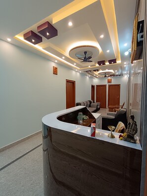 Reception - Yes Comfort (Sagara)