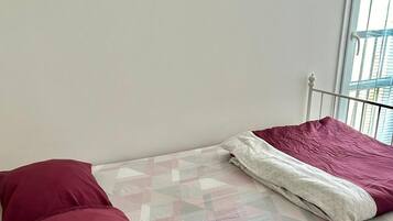 2 dormitorios, tabla de planchar con plancha, wifi y ropa de cama